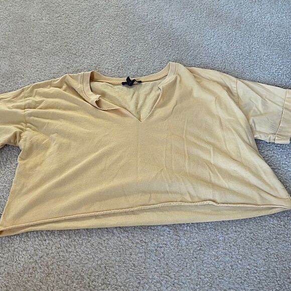 Forever, 21 yellow cropped T-shirt - Picture 1 of 5